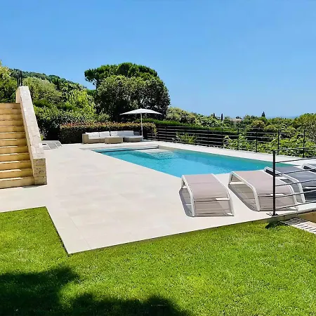 Villa Les 3 Pins - Spacious Escape With Private Pool And Panoramic Views Of The St-tropez Gulf
