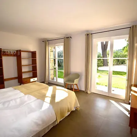 Les 3 Pins - Spacious Escape With Private Pool And Panoramic Views Of The St-tropez Gulf Villa